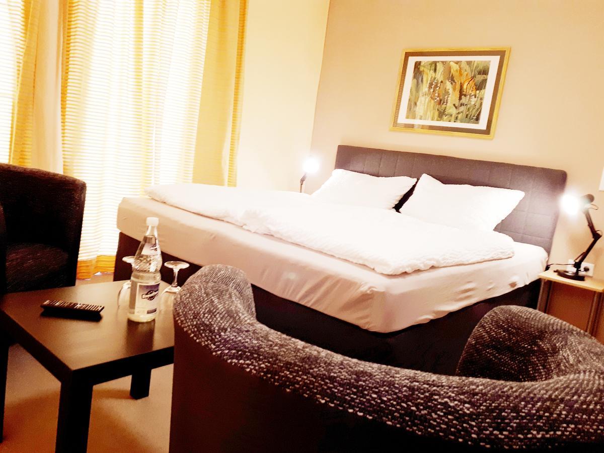 Hotel Restaurant Denis Zemmer ภายนอก รูปภาพ