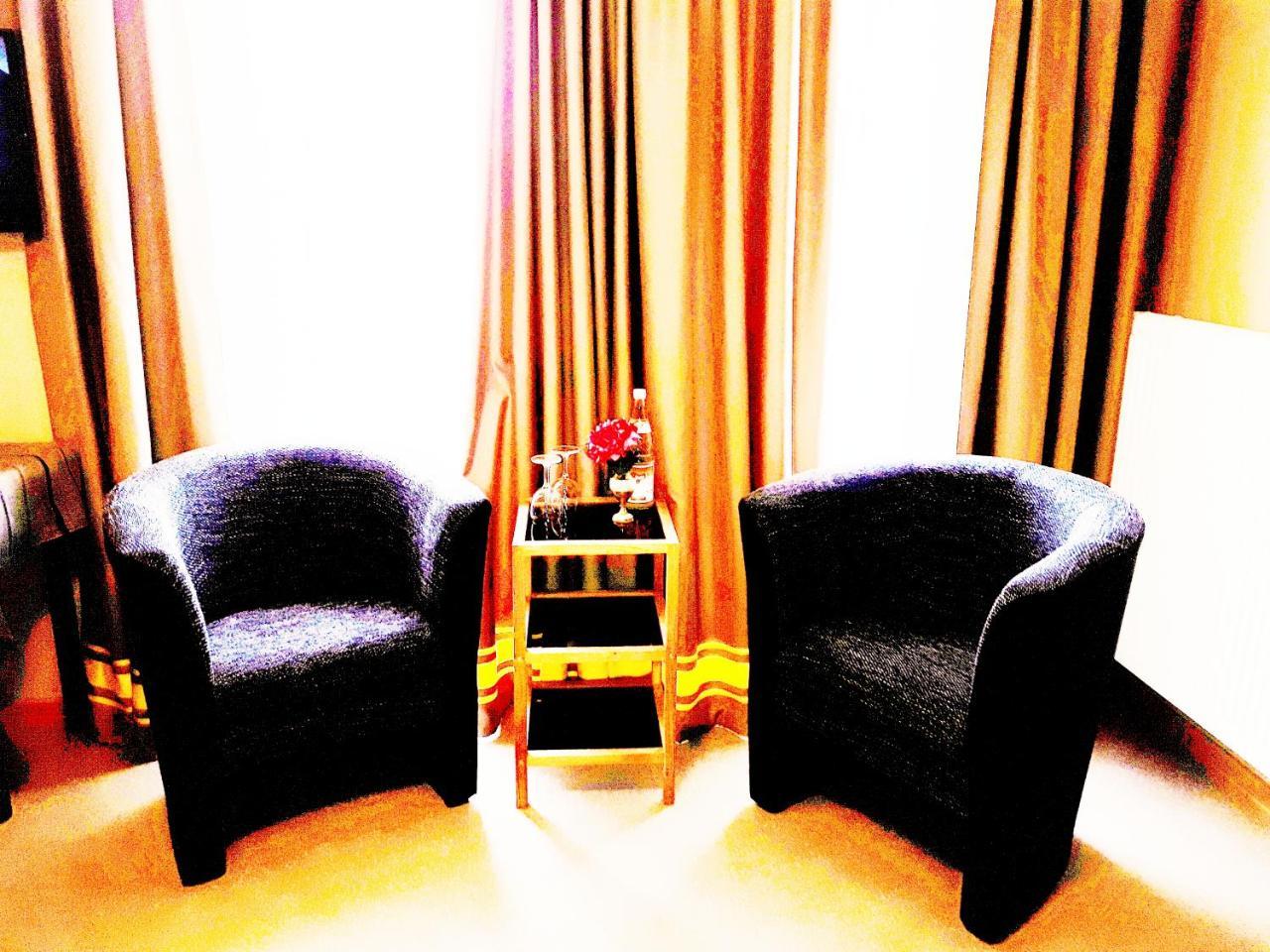 Hotel Restaurant Denis Zemmer ภายนอก รูปภาพ